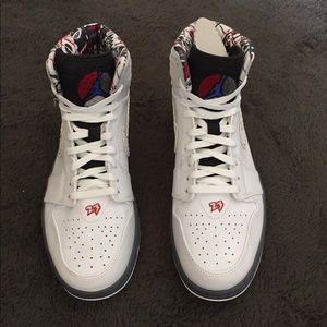 SOLD - Nike Air Jordan 1 Retro Bugs Bunny 2013